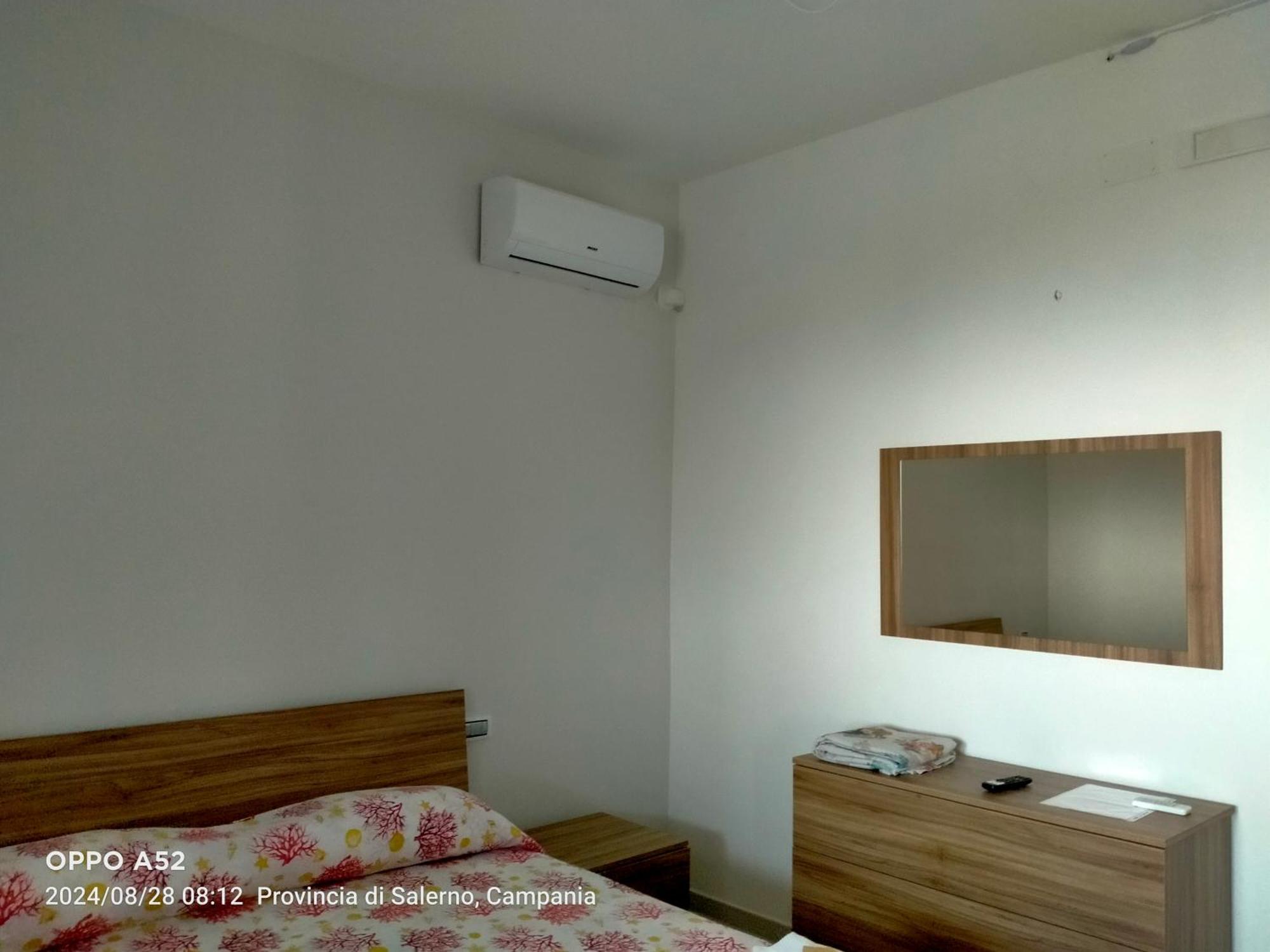 Casa Iris Hotel กัสเตลลาบาเต ภายนอก รูปภาพ